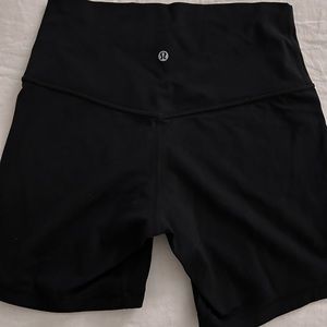 Lululemon black align short 6” size 8